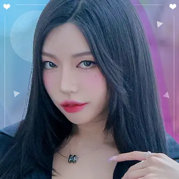 Five Hearts Under One Roof MOD APK